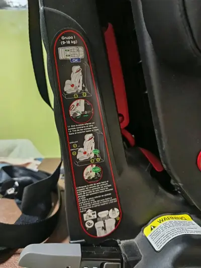 Silla de Auto Infanti Negra con Sistema Isofix - miniatura 4