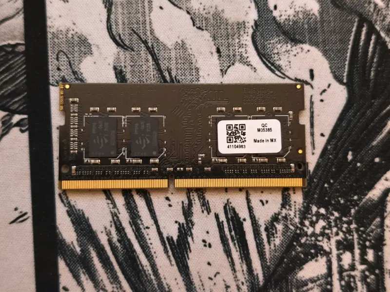 Memoria RAM 8GB DDR4 2666 MHz - 2