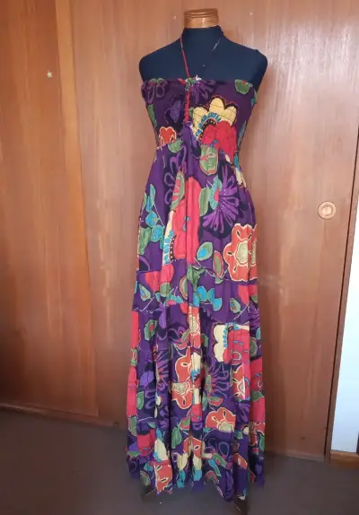 Vestido largo bohemio con estampado floral - miniatura 1