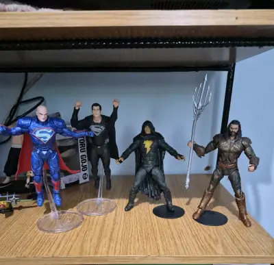 Figuras de acción de superhéroes DC - miniatura 2