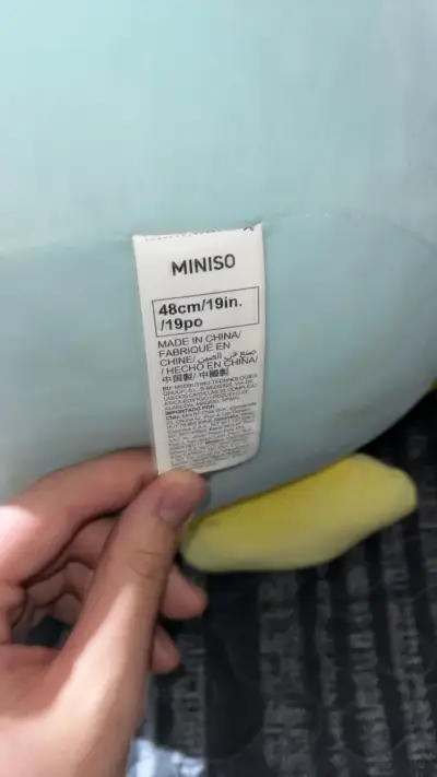 Peluche Pingüino Miniso con Sombrero Azul - miniatura 4