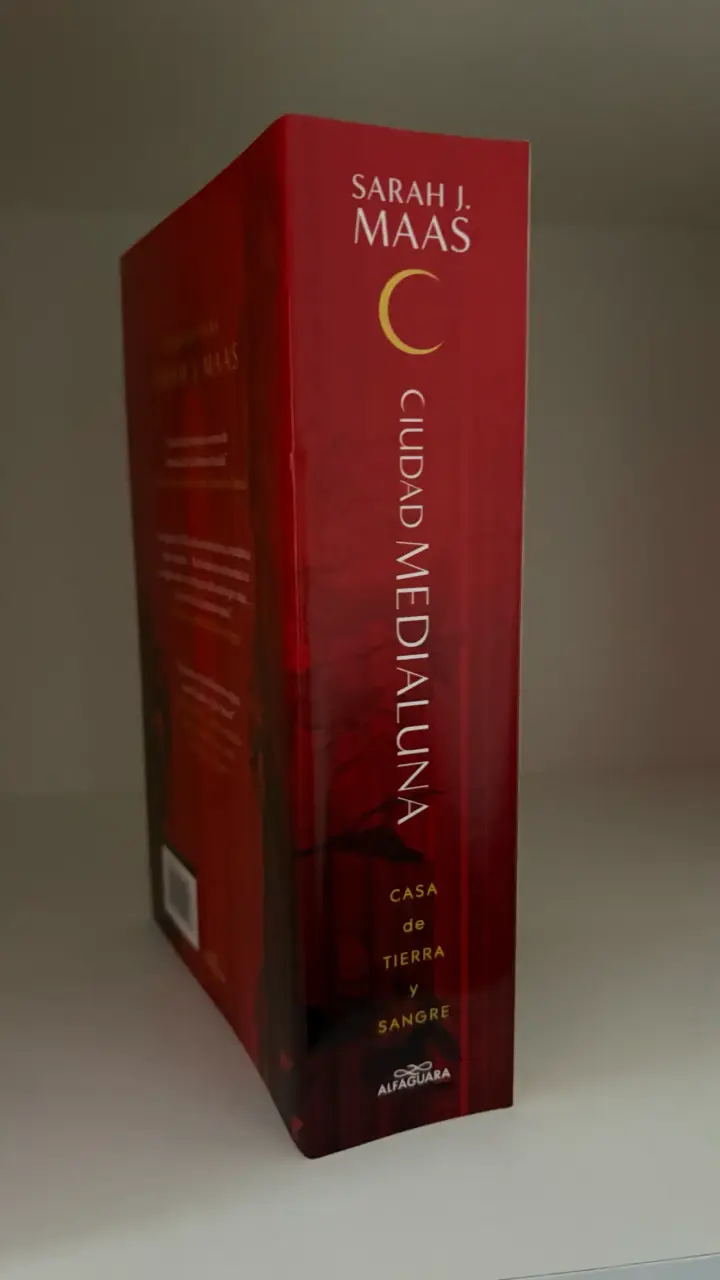 Libro 'Ciudad Medialuna' de Sarah J. Maas - 2