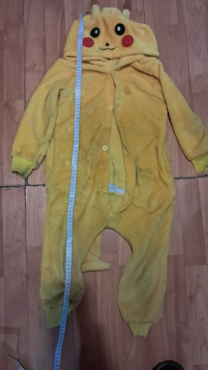 Pijama de Pikachu c/capucha - 2