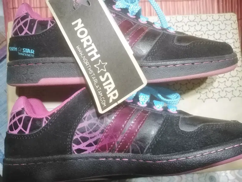 Zapatillas deportivas North Star negras y rosadas - 2