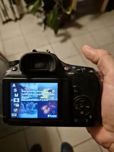 Cámara Sony Alpha 58  lente 18-55mm para reparar - miniatura 3
