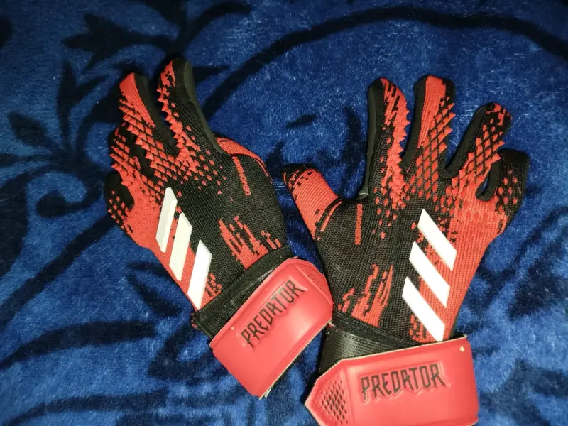 Guantes de arquero Adidas Predator rojos - 1