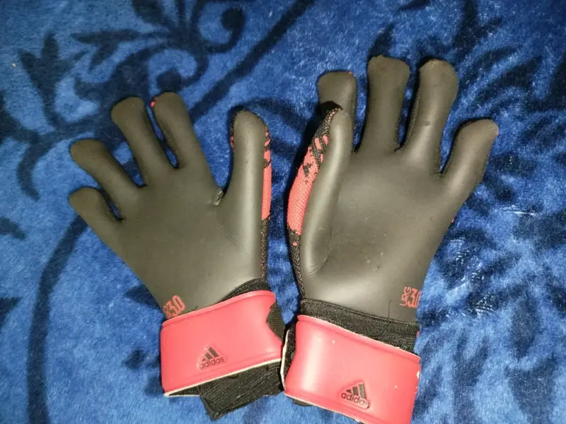 Guantes de arquero Adidas Predator rojos - 2