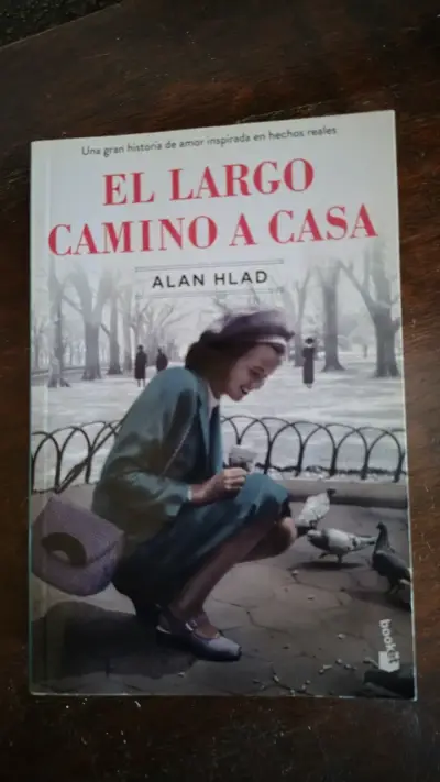 Libro 'El Largo Camino a Casa' de Alan Hlad - miniatura 1