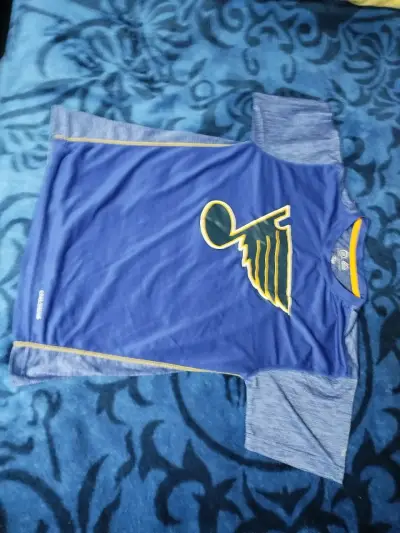 Polera deportiva azul Majestic NHL Cool Base - miniatura 1