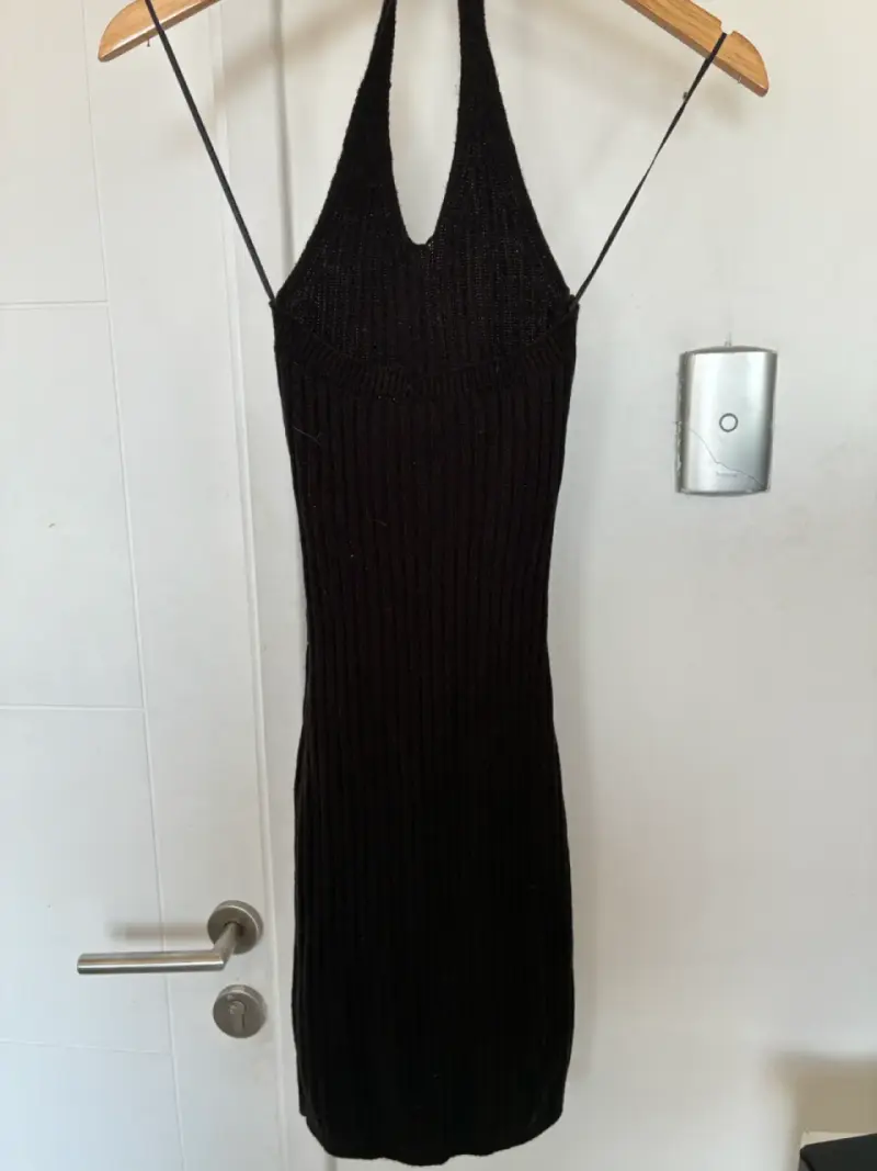 Vestido negro de punto H&M Divided - 2