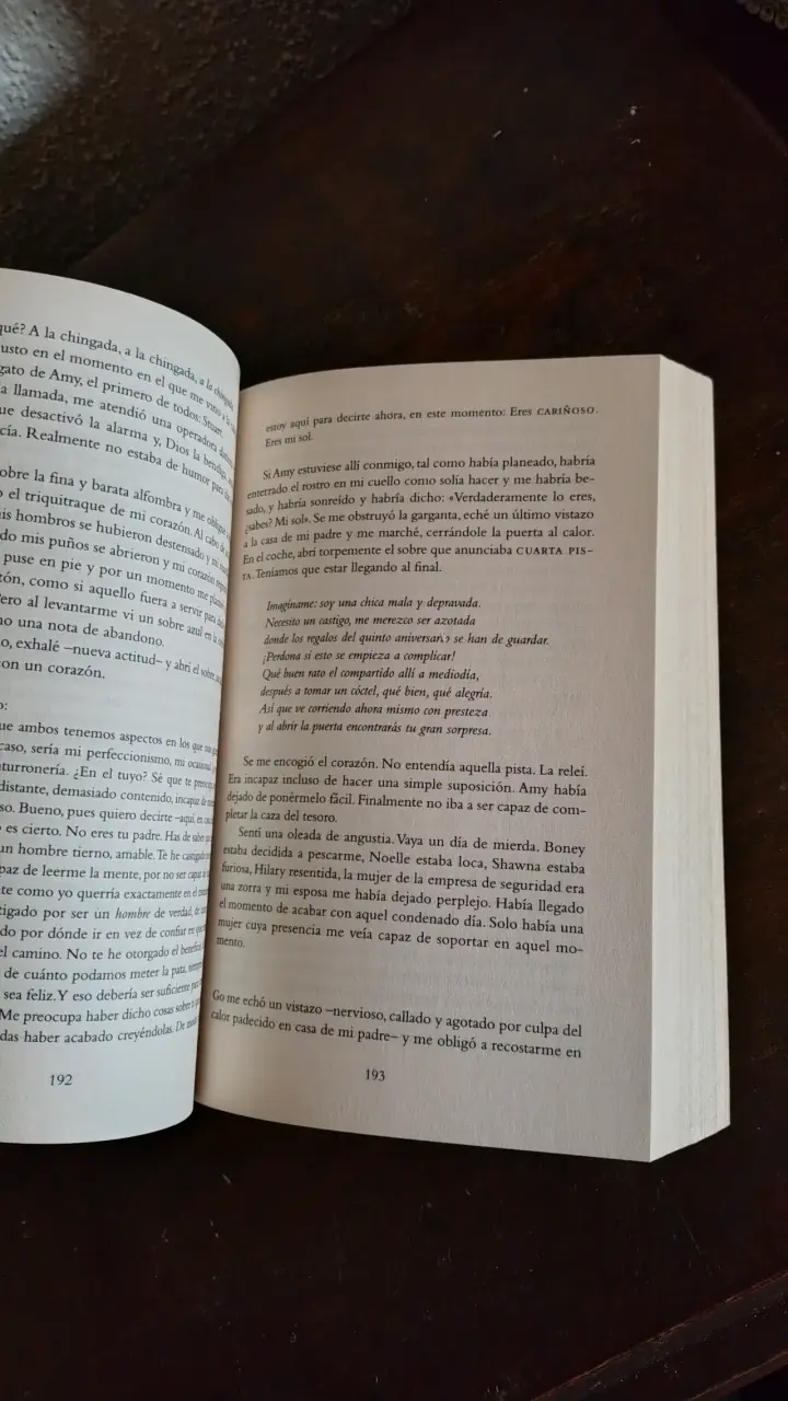 Libro Perdida (Gone Girl) de Gillian Flynn - 4
