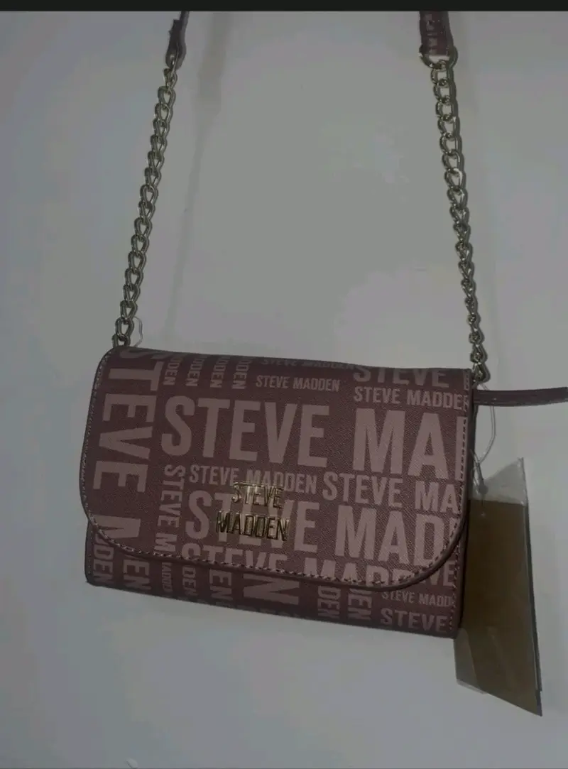 Cartera cruzada Steve Madden marrón con cadena - 1