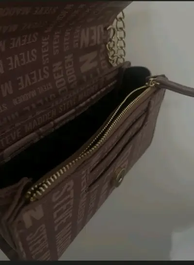 Cartera cruzada Steve Madden marrón con cadena - miniatura 3