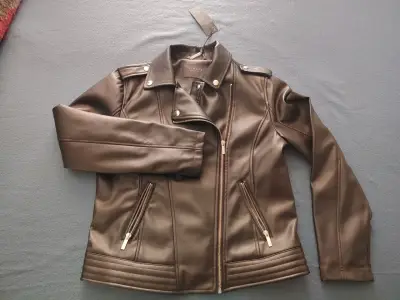 Chaqueta de cuero sintético negra para mujer - miniatura 1