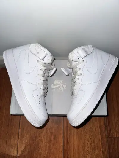 Zapatillas Nike Air Force 1 Mid Blancas - miniatura 1