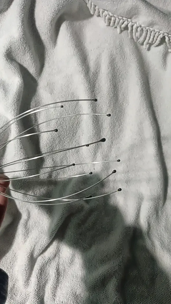 Masajeador de cabeza manual con mango de madera - 3