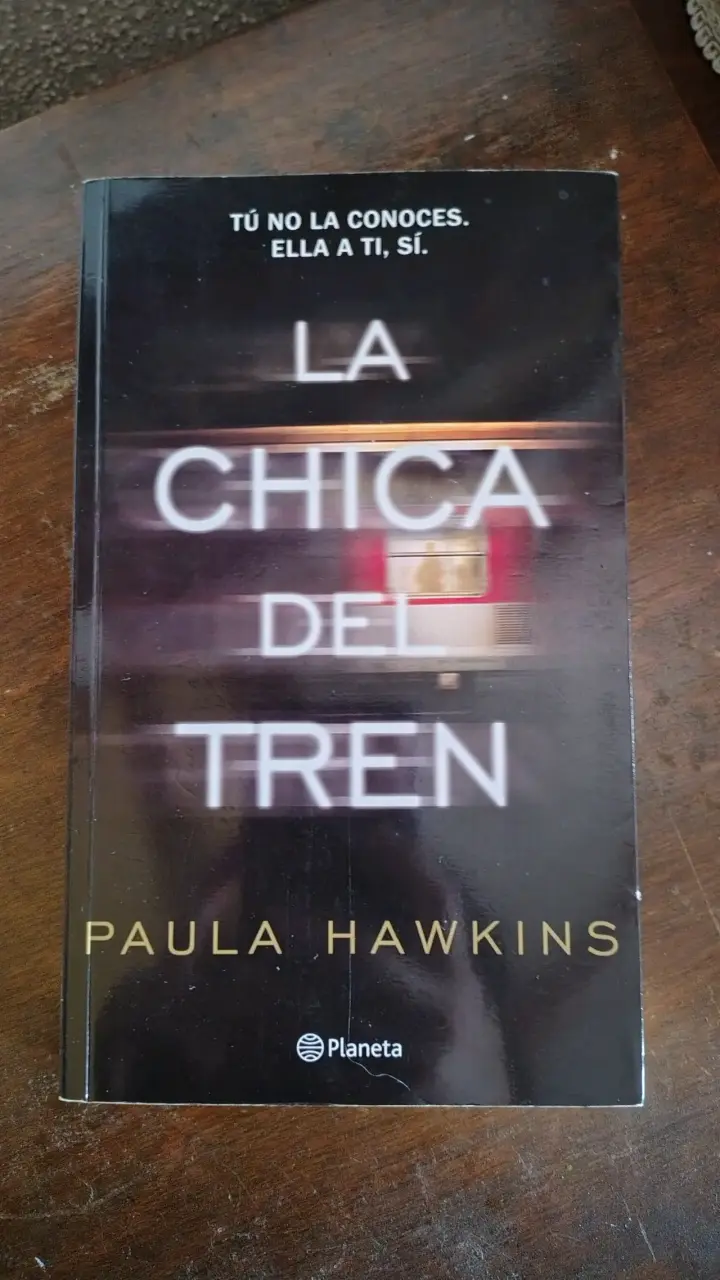 Libro La Chica del Tren de Paula Hawkins - 1
