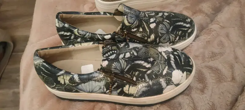 Zapatillas con diseño de serpiente y maripo - 5