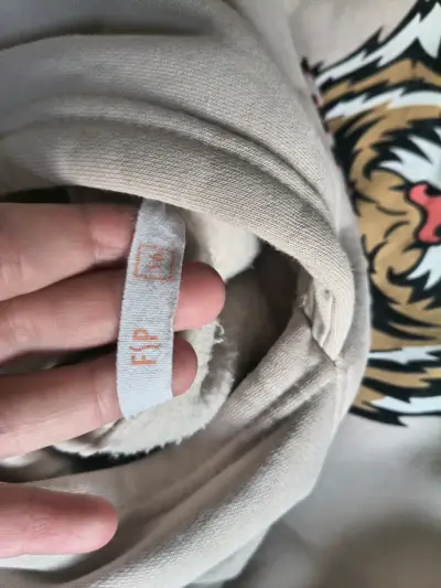 poleron beige con diseño de tigre - miniatura 2