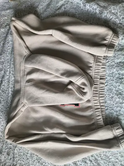 poleron beige con diseño de tigre - miniatura 3