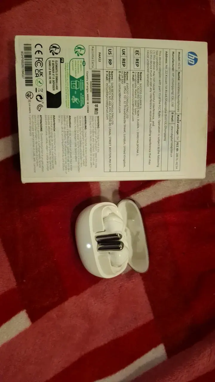 Auriculares inalámbricos HP con estuche de carga - 2