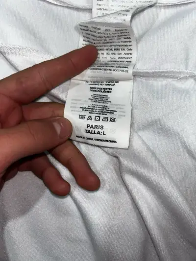 Poleron PSG con error de talla - miniatura 2