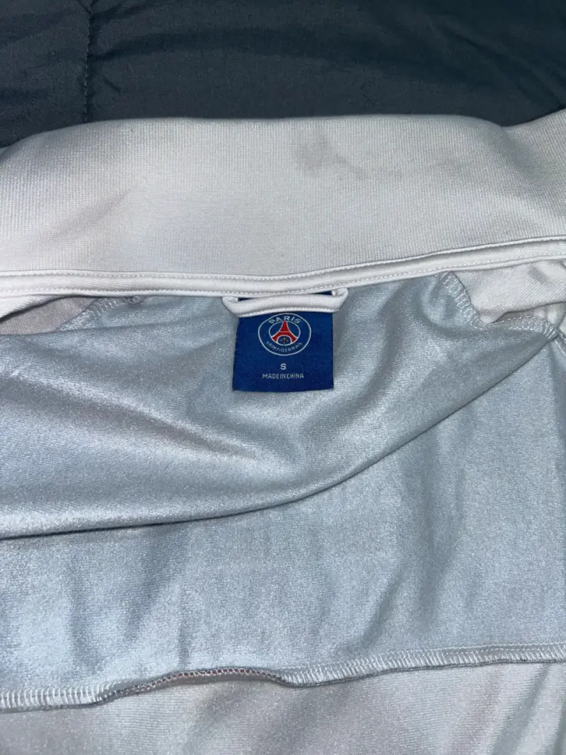 Poleron PSG con error de talla - 3