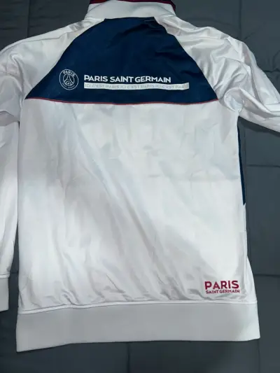 Poleron PSG con error de talla - miniatura 4
