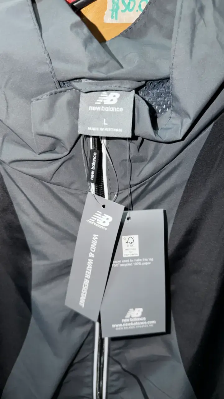 Chaqueta cortaviento New Balance gris para hombre - 3