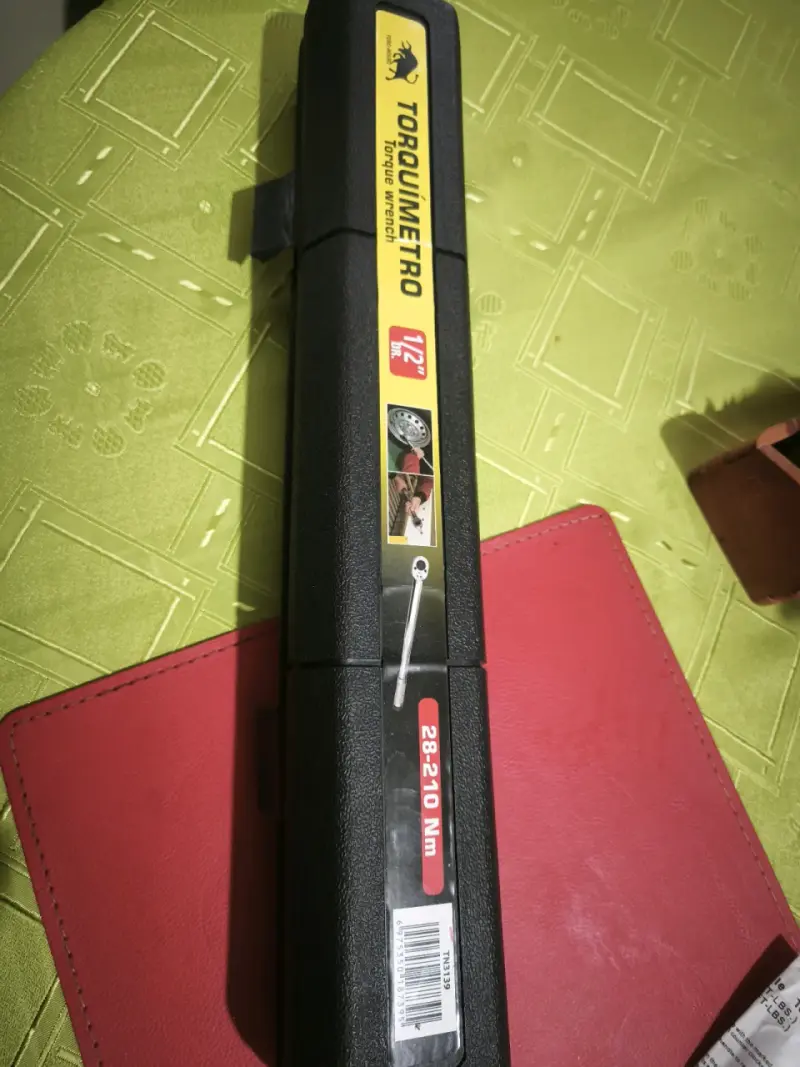 Torquímetro de 1/2 pulgada con estuche - 2