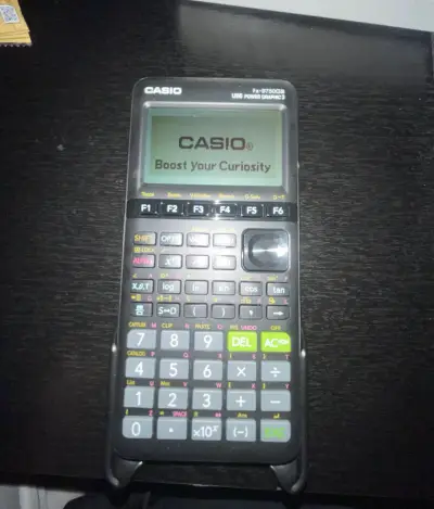 Calculadora Gráfica Casio fx-9750GIII con Python - miniatura 3