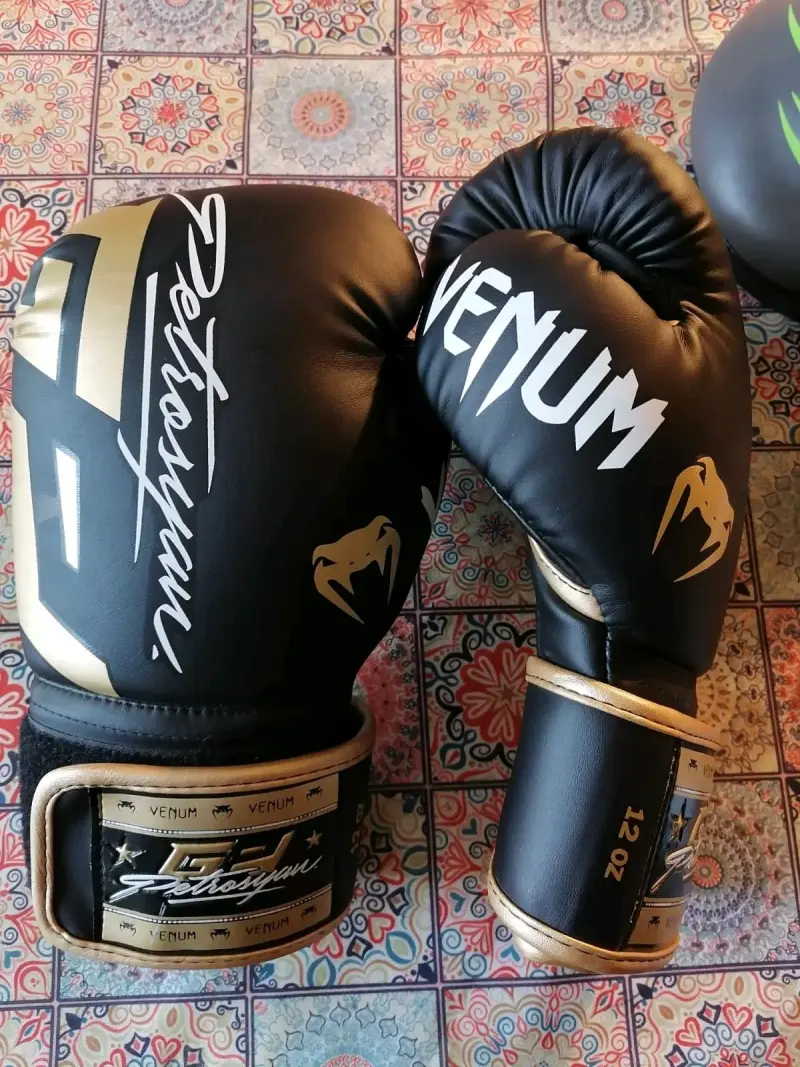 Guantes de Boxeo Venum Petrosyan 12 oz - 1