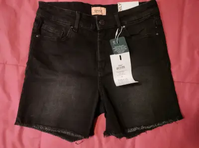 Shorts de mezclilla negros ONLY con etiqueta - miniatura 1
