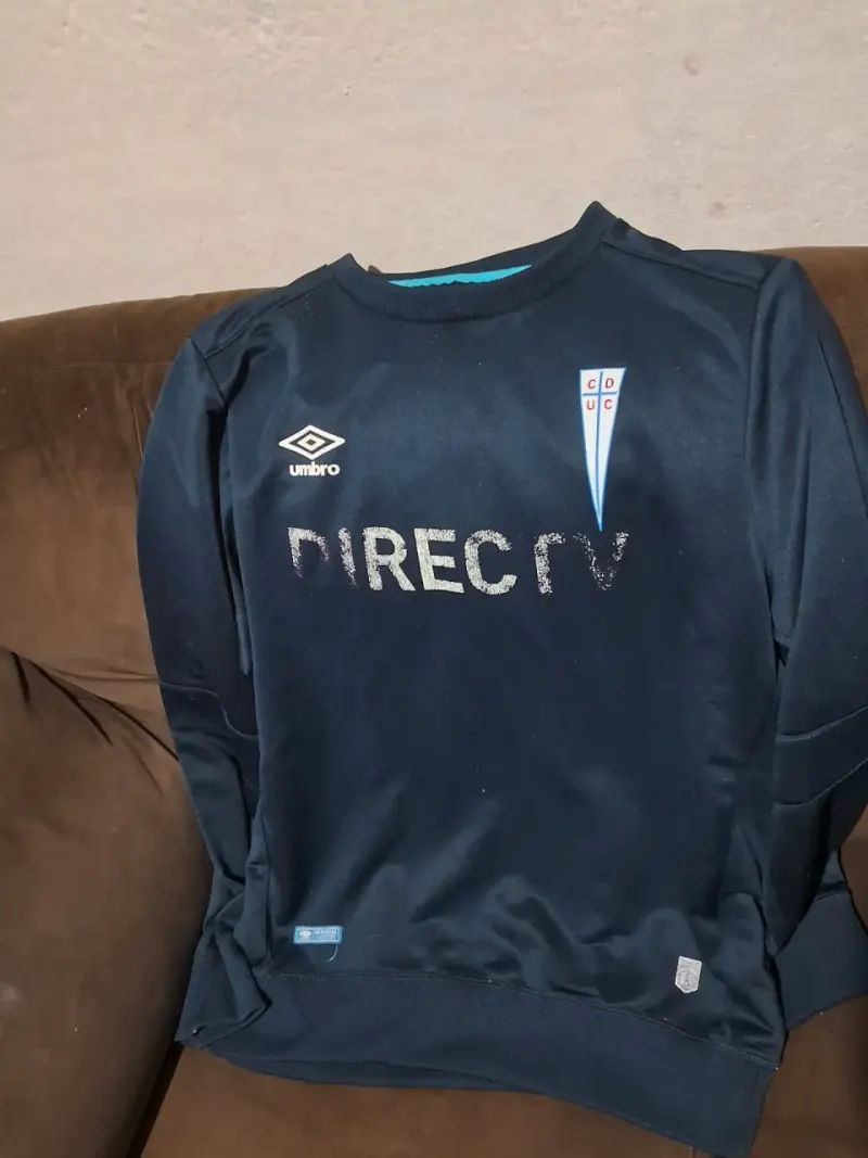 Polerón Deportivo Umbro CDUC Azul Marino - 1