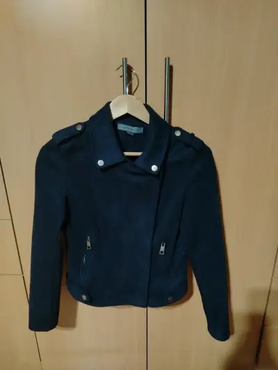 Chaqueta de cuero sintético marrón con cierre - miniatura 2