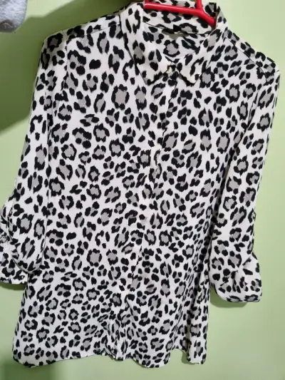Blusa Cacharel talla S estampado animal print - miniatura 1