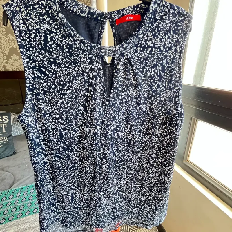 Blusa sin mangas estampada s.Oliver - 2