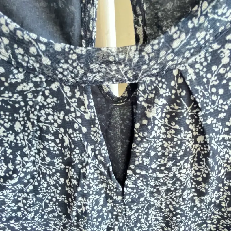 Blusa sin mangas estampada s.Oliver - 4