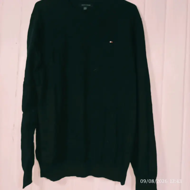 Sueter negro Tommy Hilfiger para hombre - 2