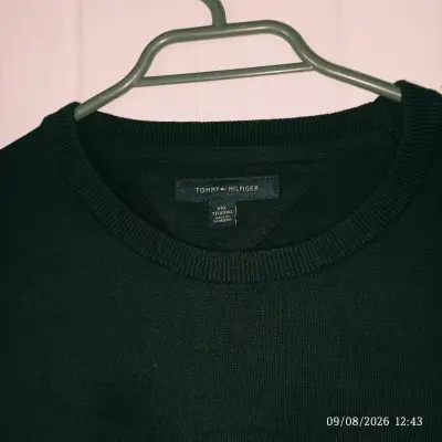 Sueter negro Tommy Hilfiger para hombre - miniatura 3