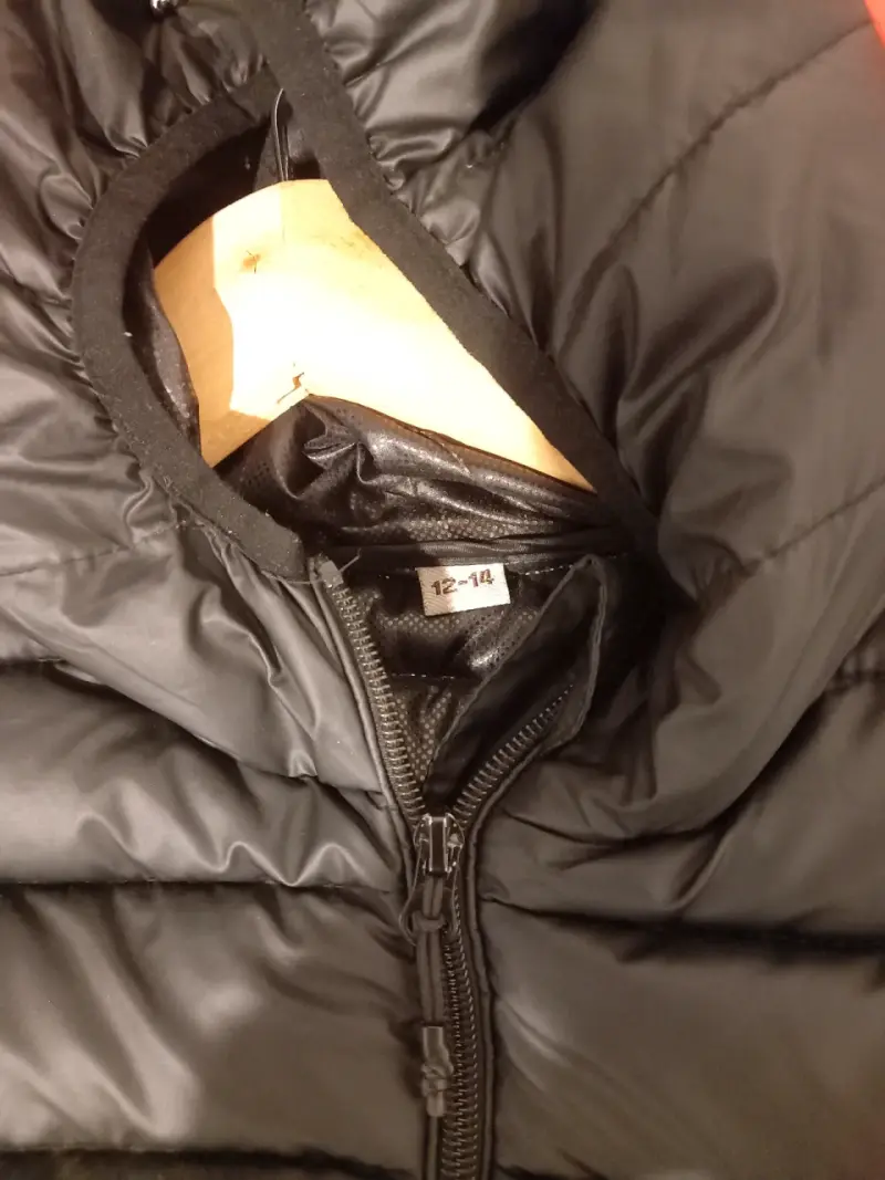 Chaqueta de invierno negra para niño Gangster