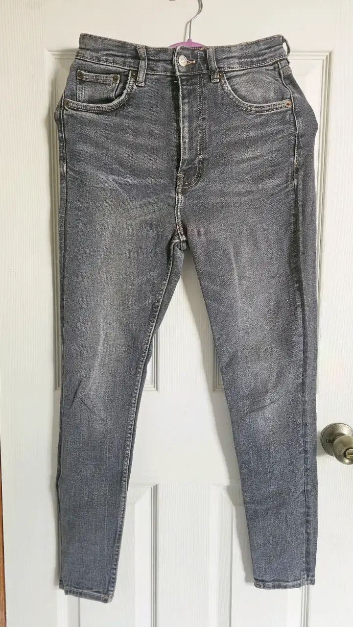 Jeans gris Zara para mujer talla 40 - 1