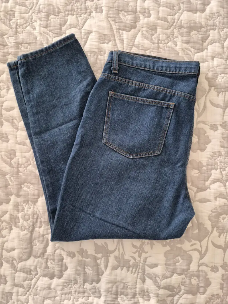 Jeans azul clásico para mujer