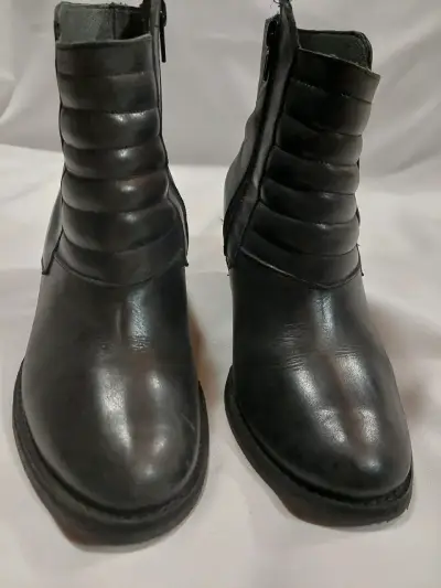 Botines de cuero negro con tacón para mujer - miniatura 2
