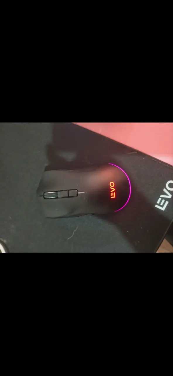 Mouse gamer RGB Evo Novastrike + teclado mecánico - 1