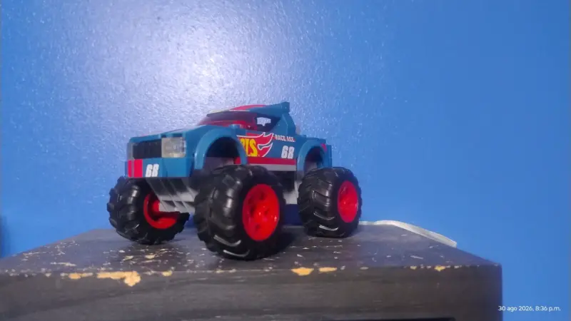 Camión Monster Truck Hot Wheels azul y rojo - 1