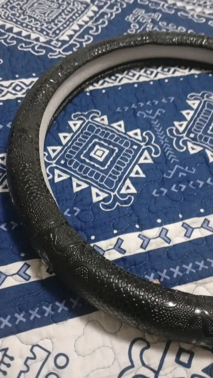 Funda para volante de auto antideslizante negra - 5