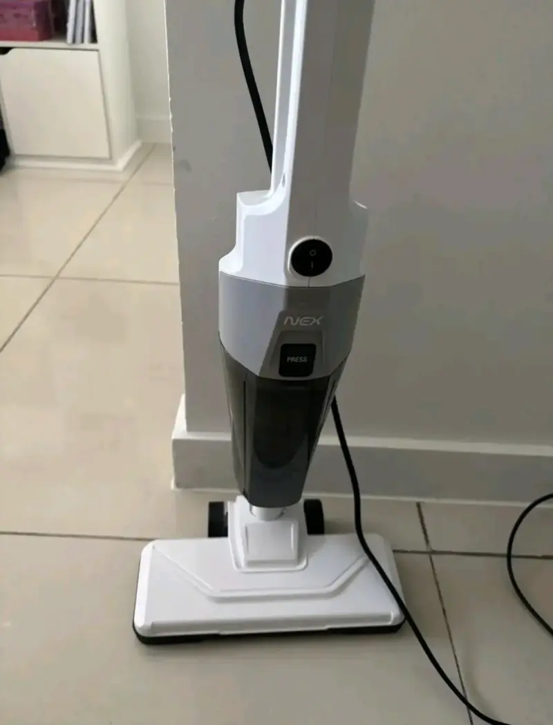 Aspiradora vertical 2 en 1 con cable - 1