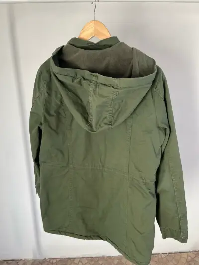 Parka verde militar con capucha para mujer - miniatura 6