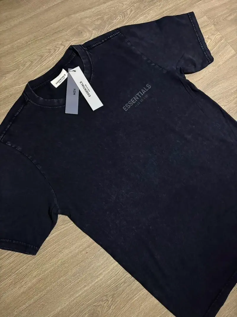 Poleras Essentials, Stussy y Corteiz - 1